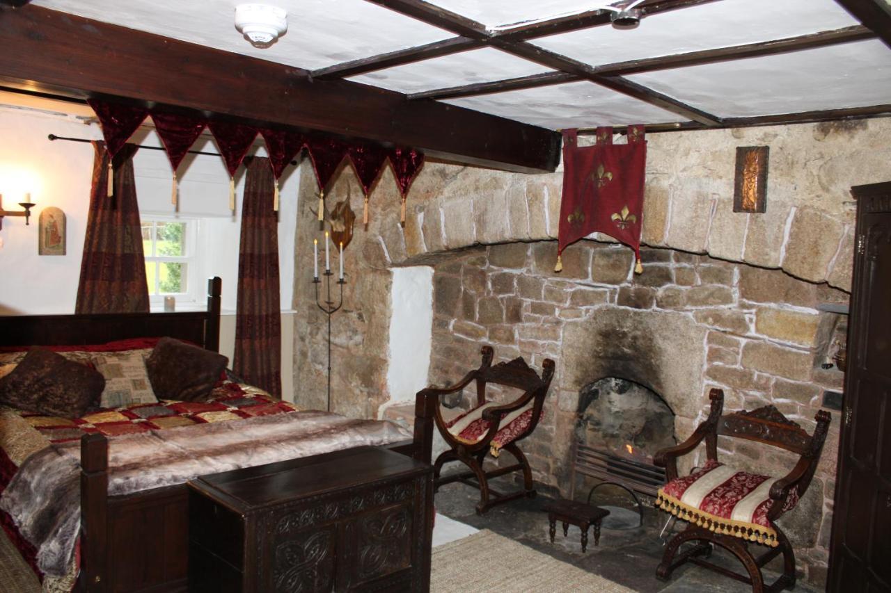 East Wing Lickleyhead Castle Villa Auchleven Buitenkant foto