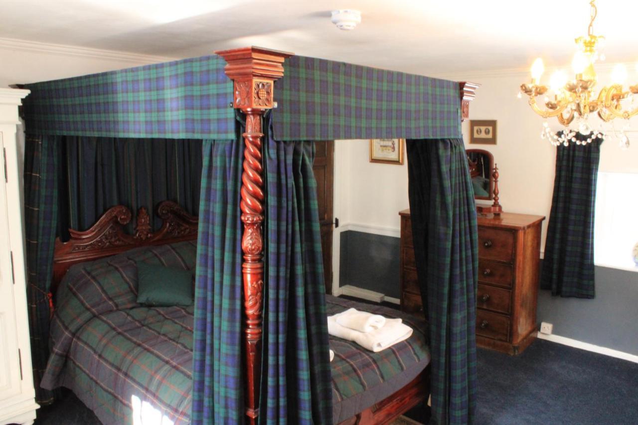 East Wing Lickleyhead Castle Villa Auchleven Buitenkant foto